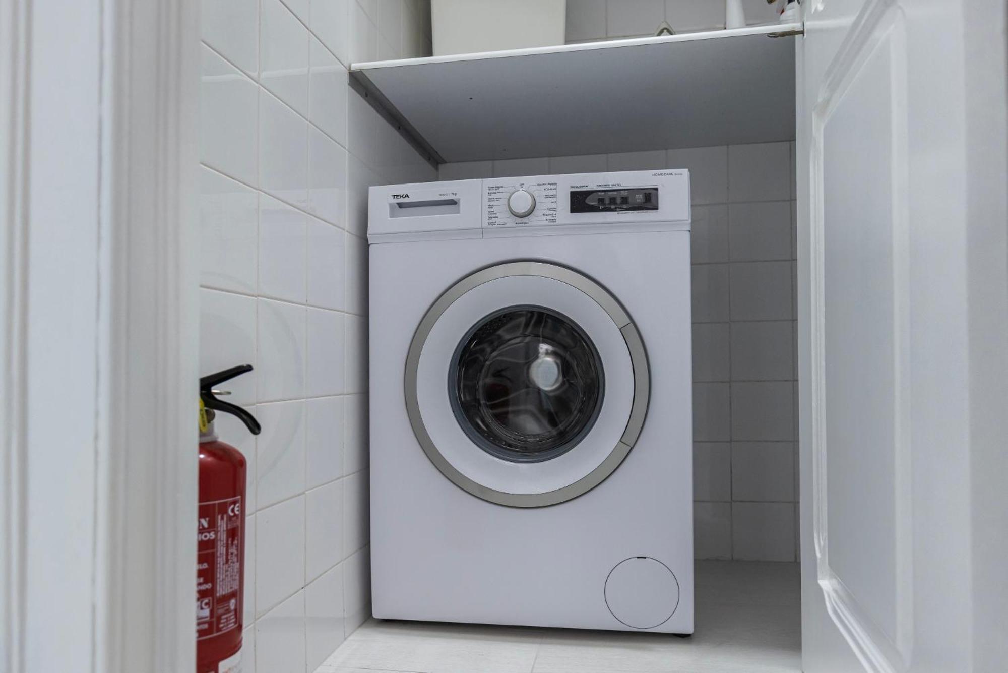 Moderno Com Terraco Appartement Lisboa